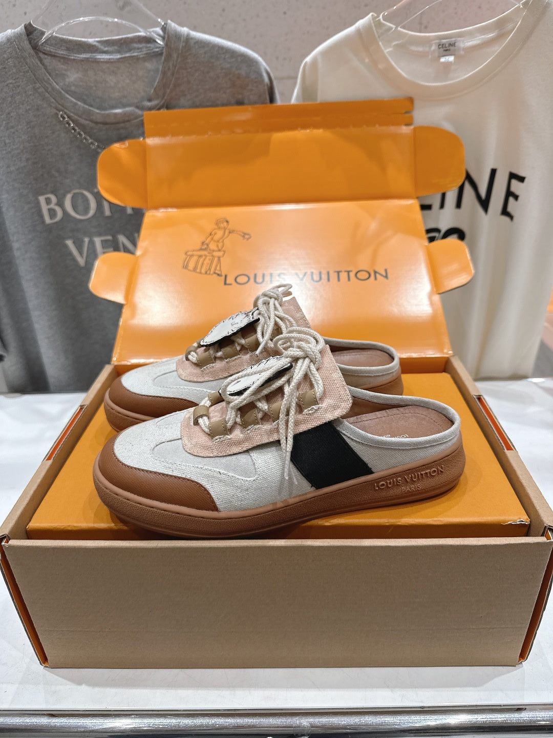 Louis Vuitton Sneaker