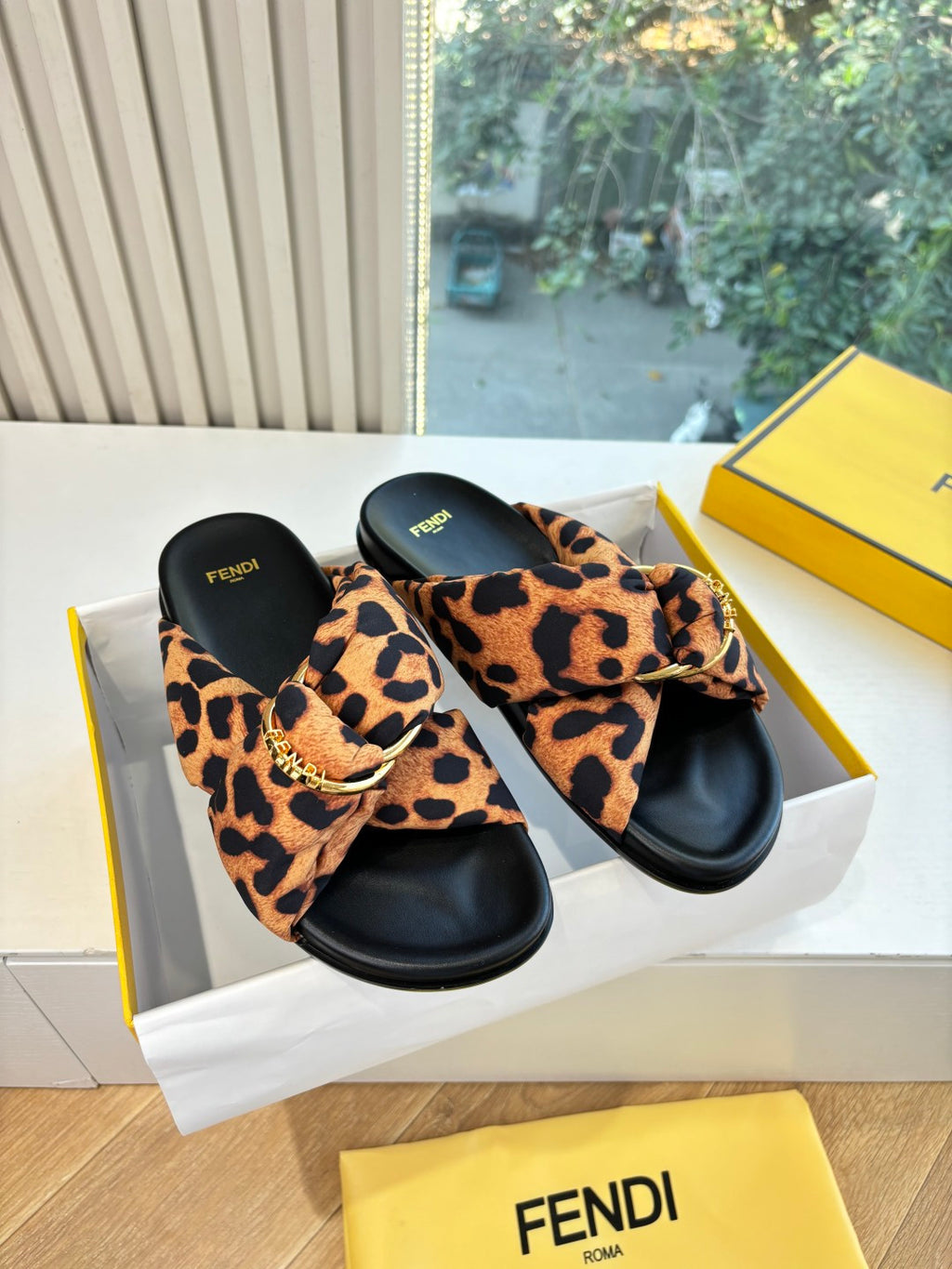 Fendi Slipper