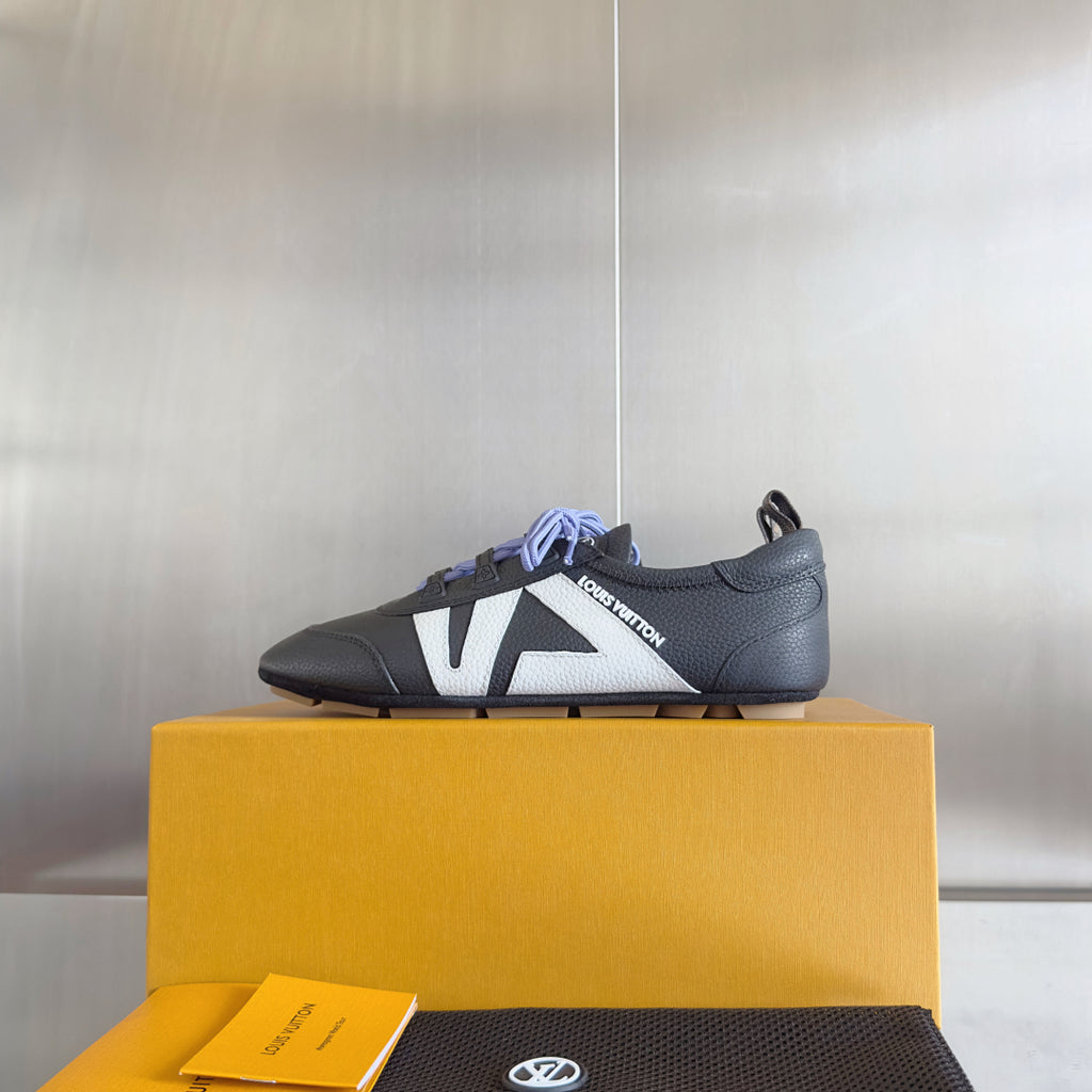 Louis Vuitton Sneaker