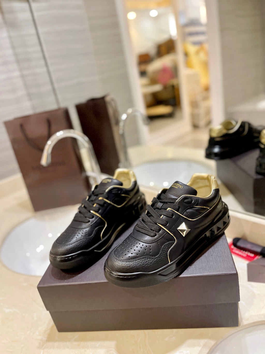 Valentino Sneaker