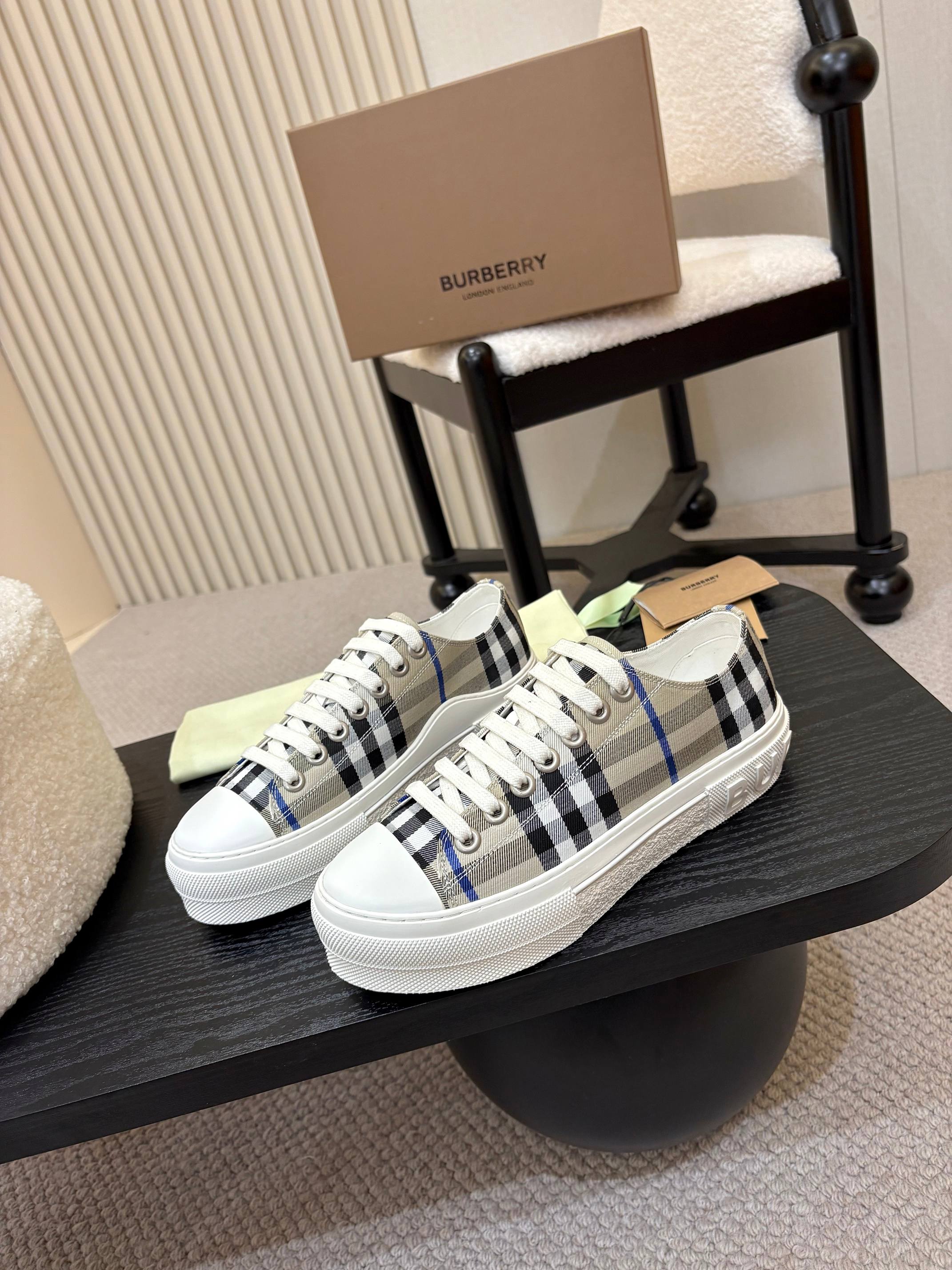 Burberry Sneaker