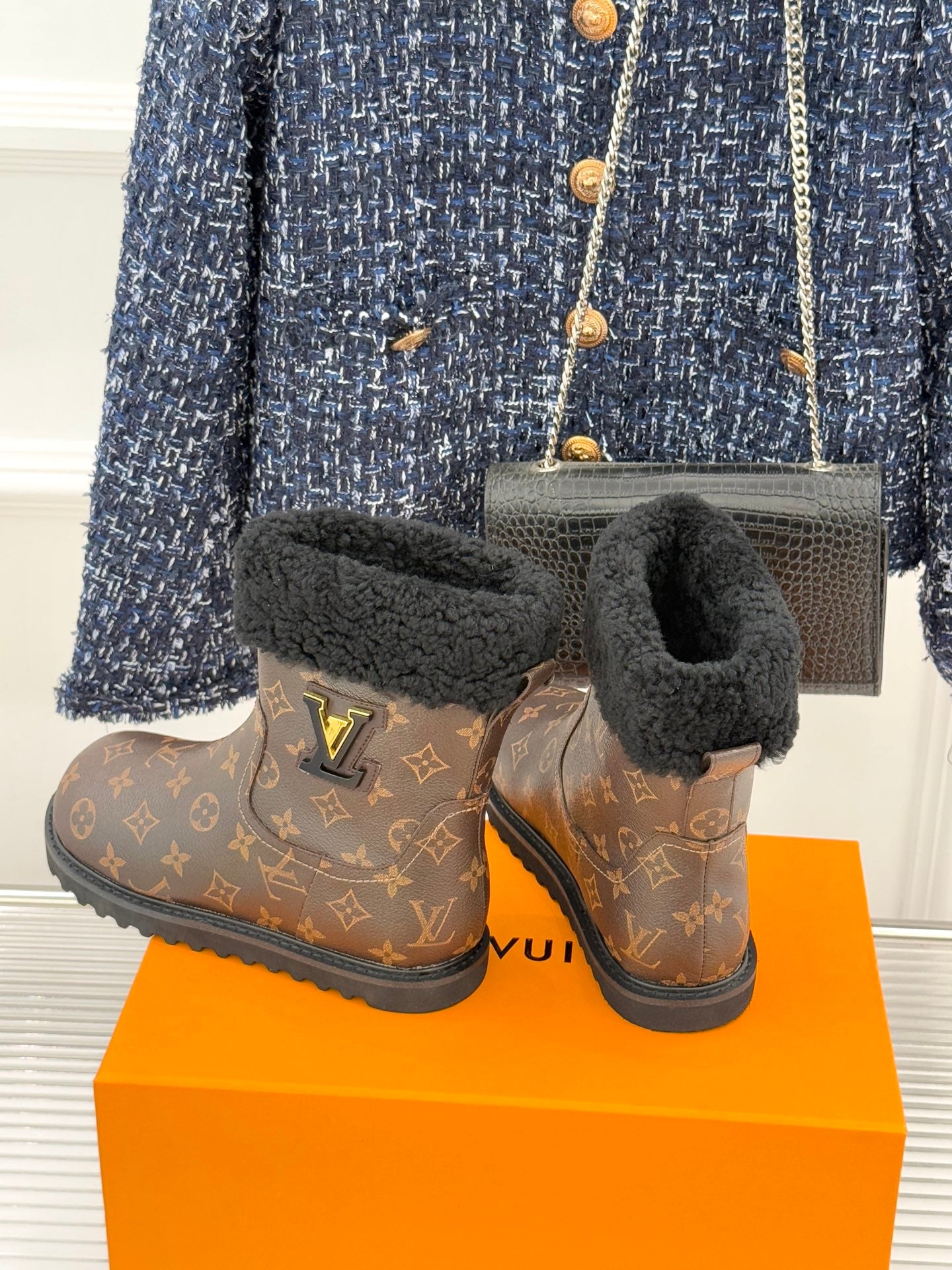 Louis Vuitton Bot