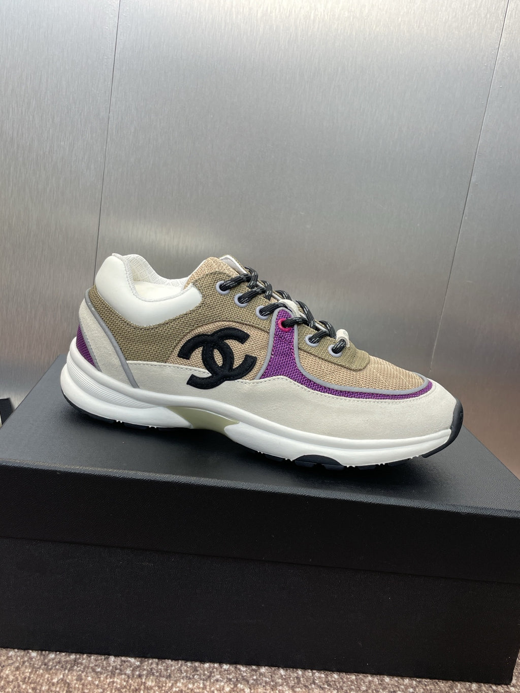 Chanel sneaker