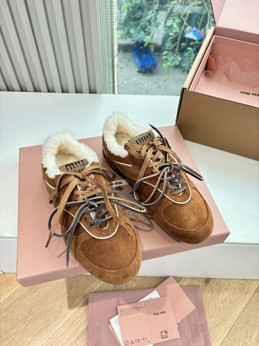 Miu Miu Sneaker