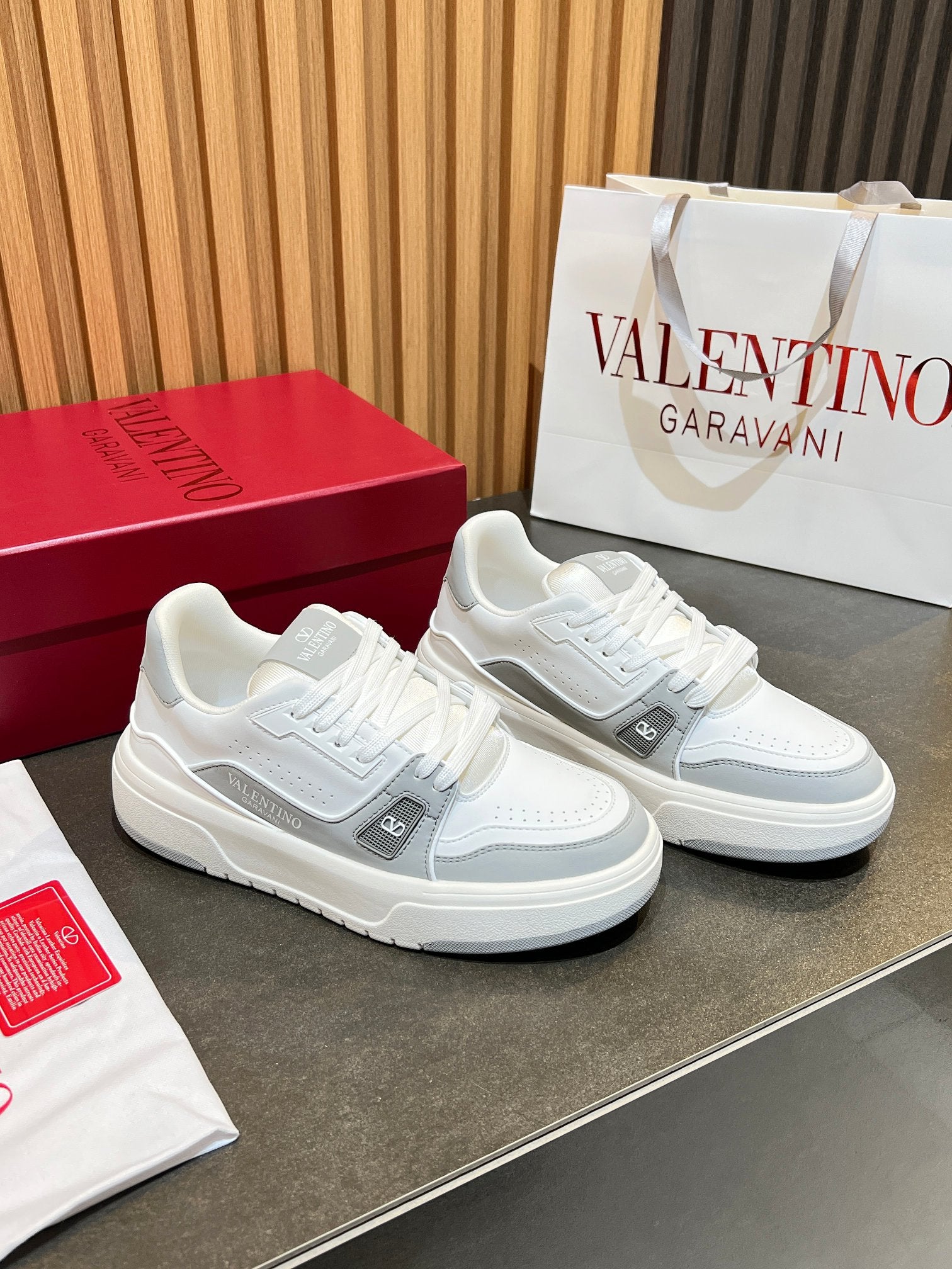 Valentino Sneaker