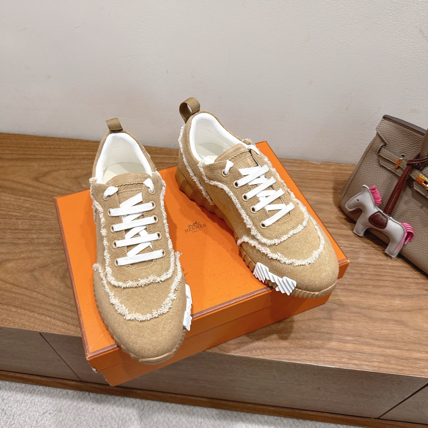 Hermes Sneaker