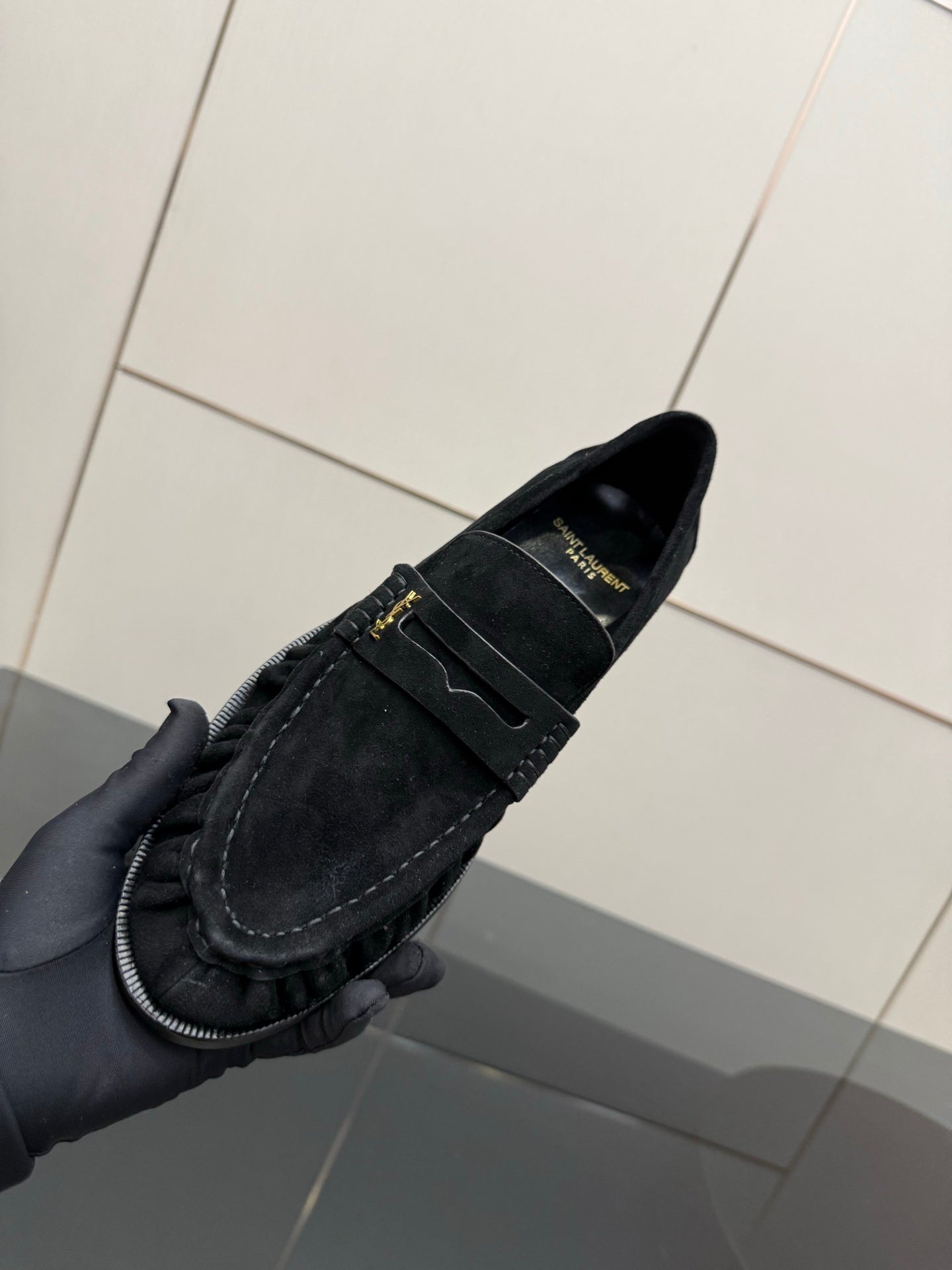 Yves Saint Laurent Loafer