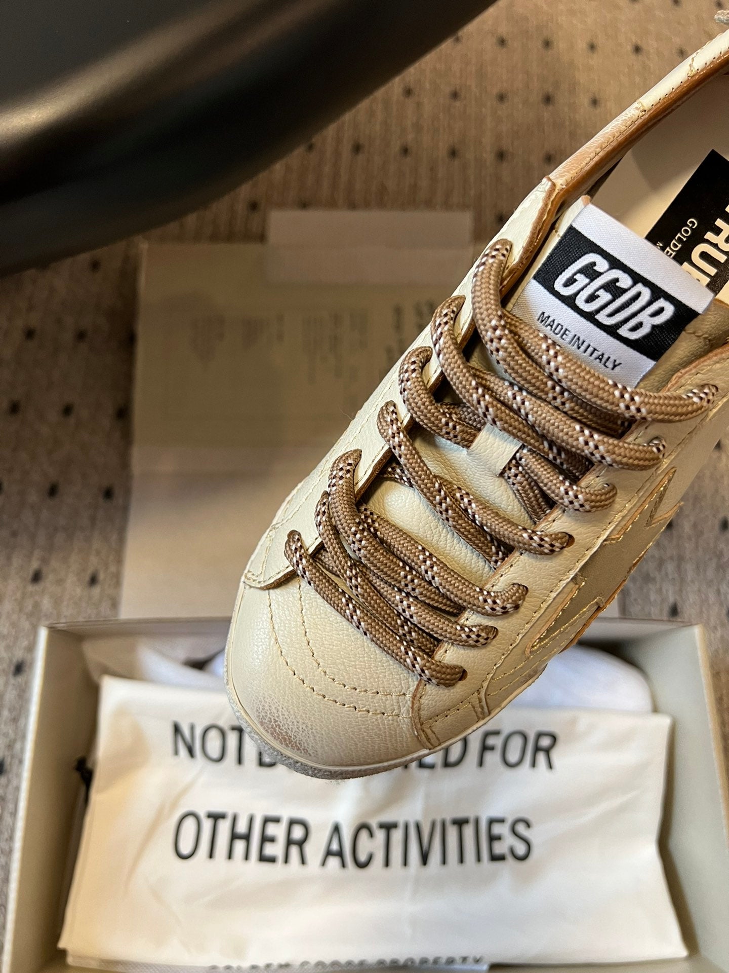 Golden Goose Sneaker