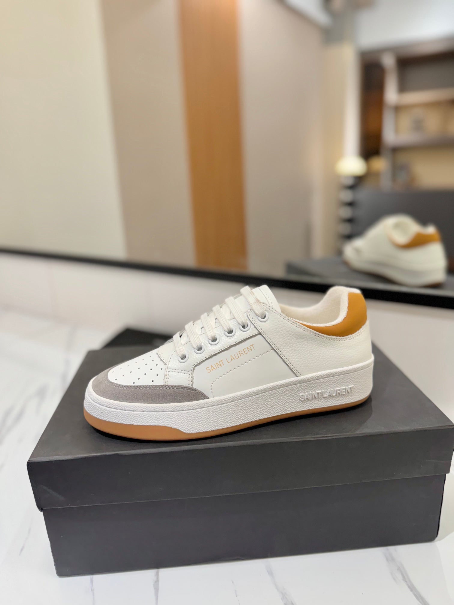 Saint Laurent Sneaker