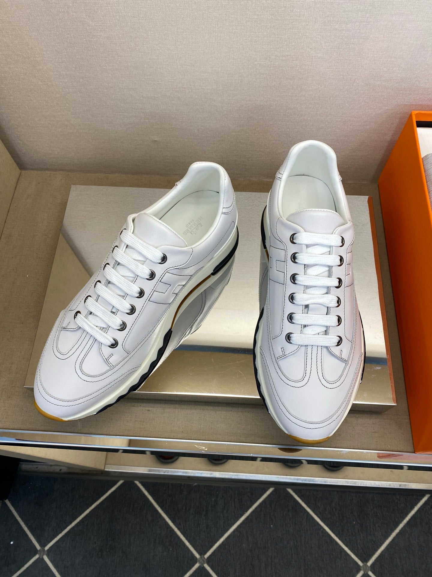 Hermes Sneaker