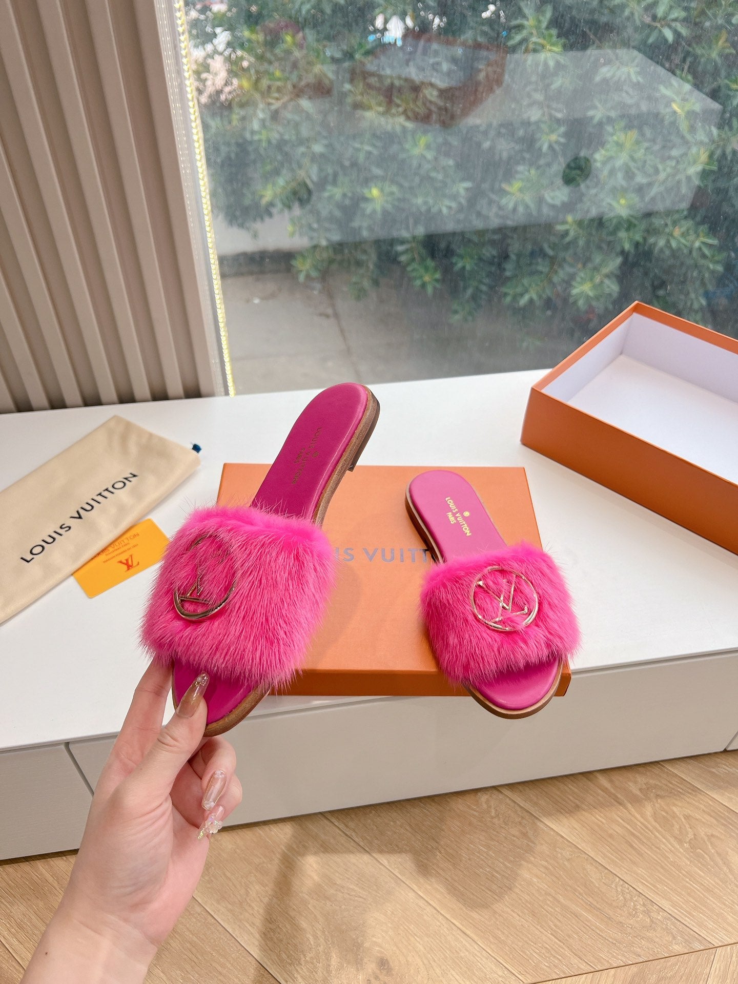 Louis Vuitton Slipper