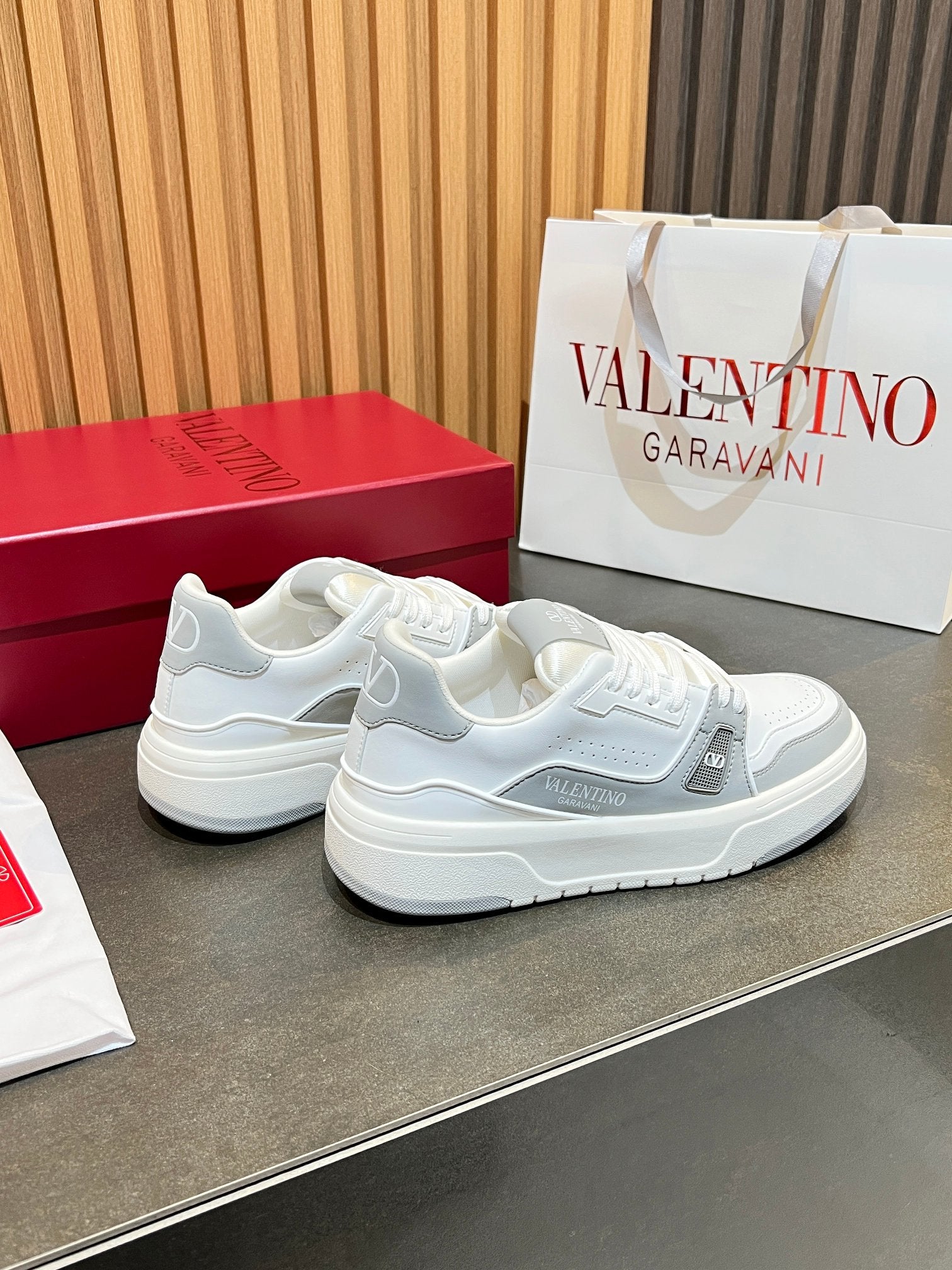 Valentino Sneaker