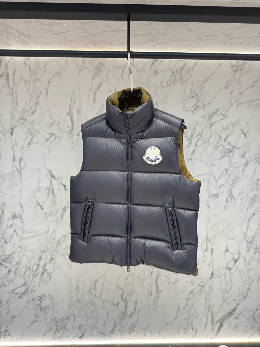 Moncler Yelek