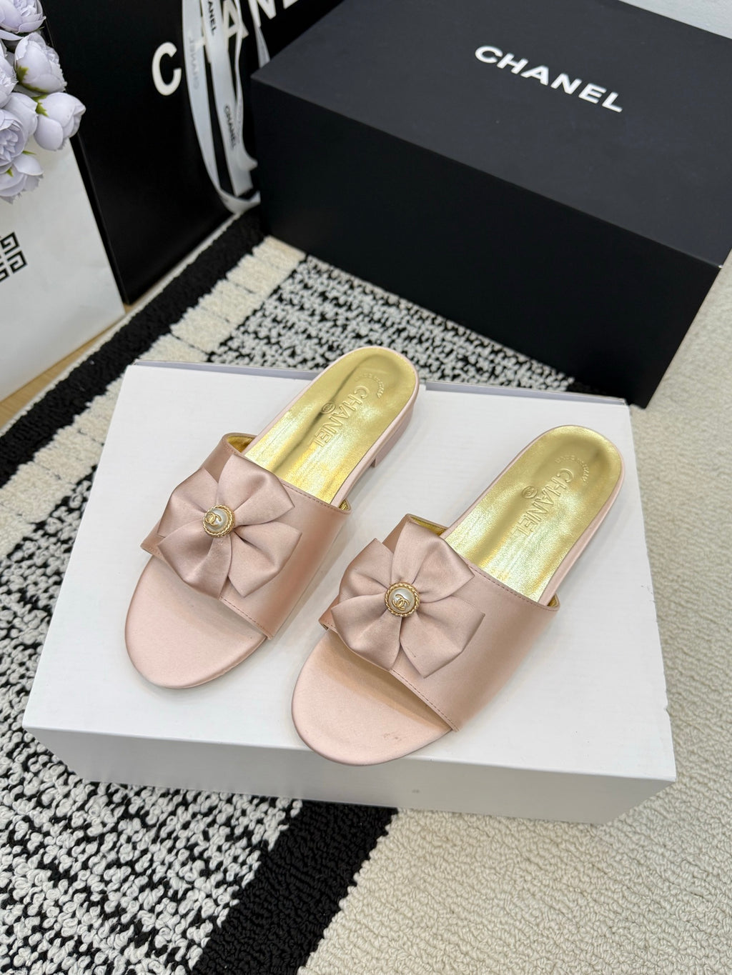 Chanel Slipper