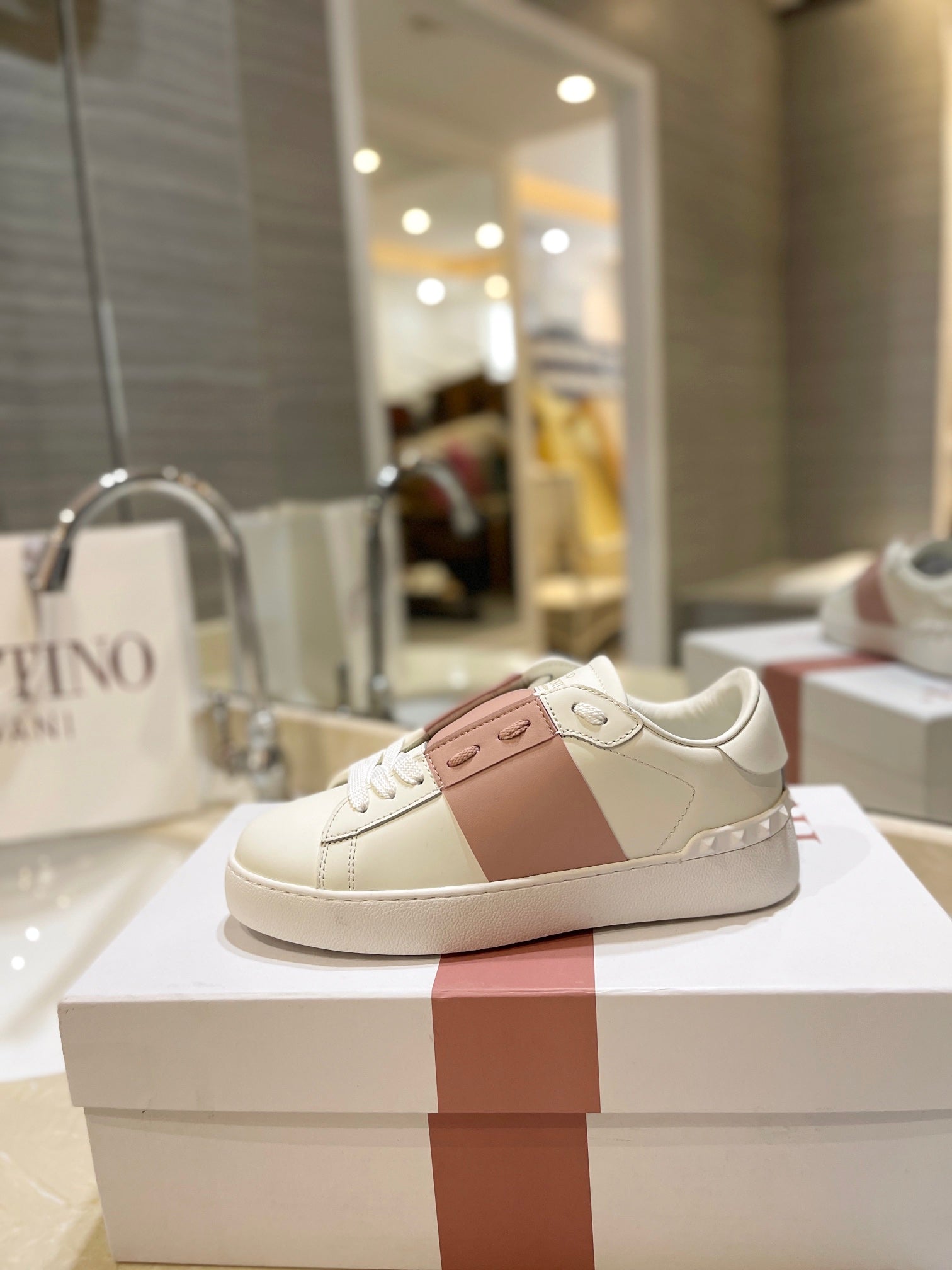 Valentino Sneaker