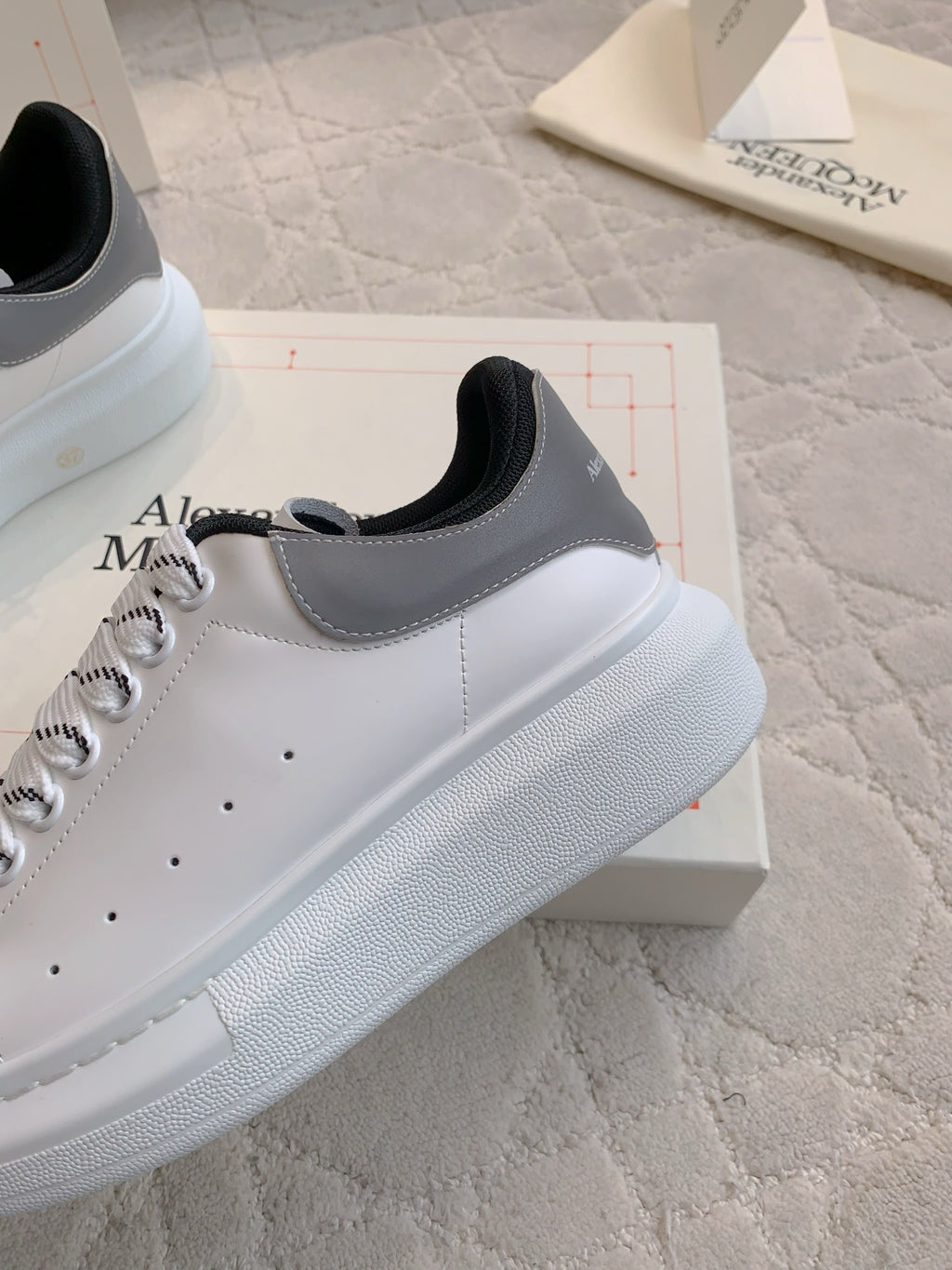 Alexander McQueen Sneaker