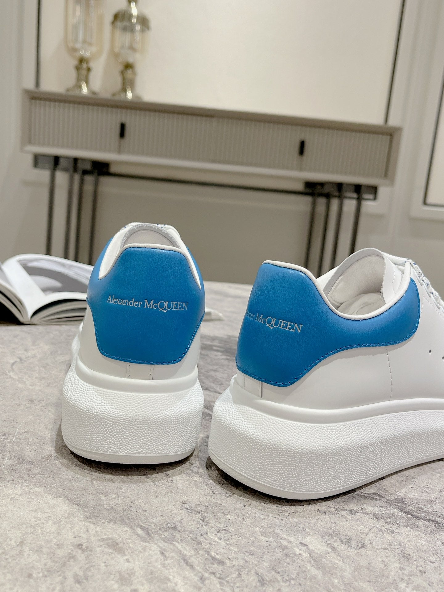 Alexander McQueen Sneaker