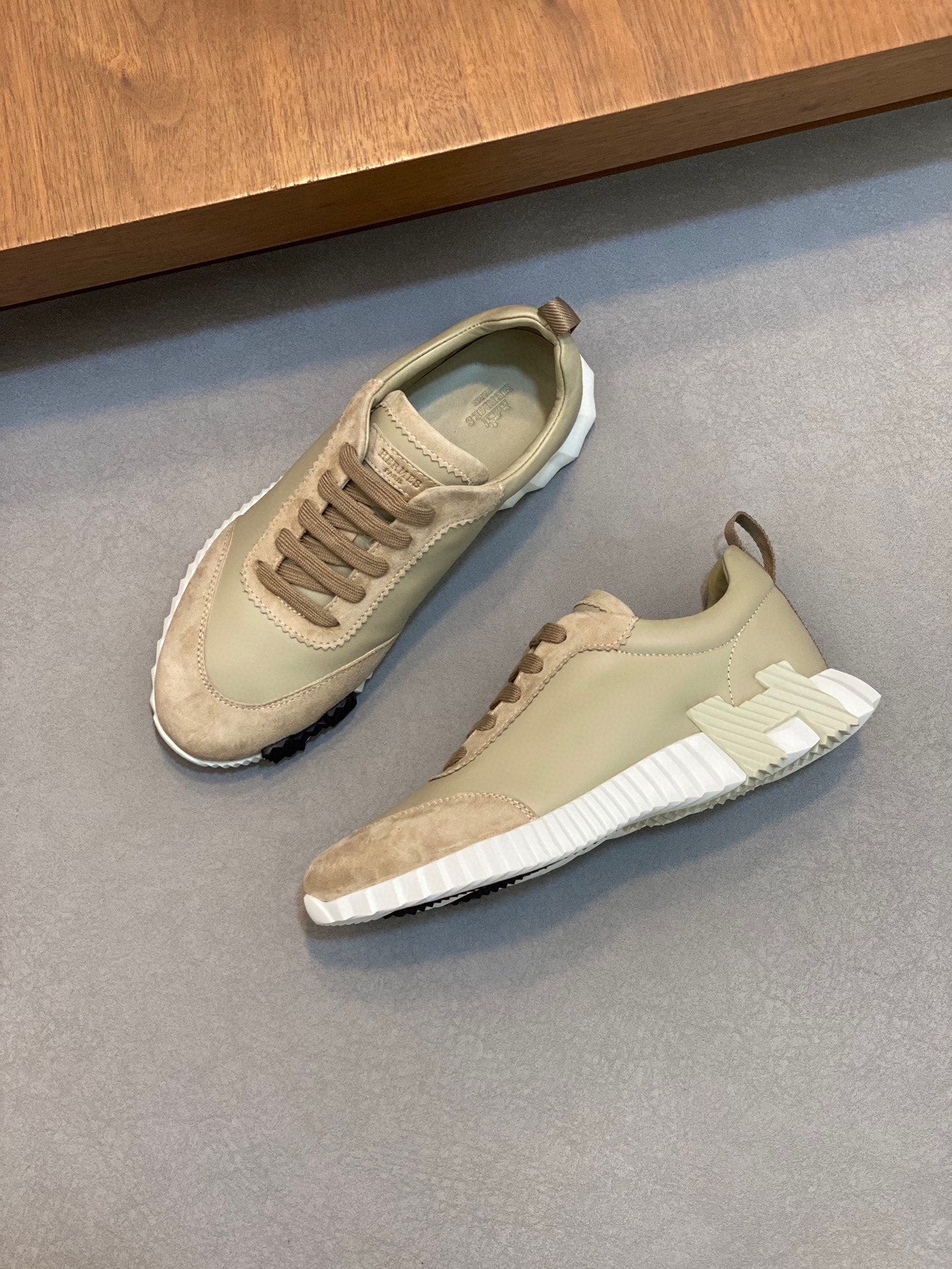 Hermes Sneaker