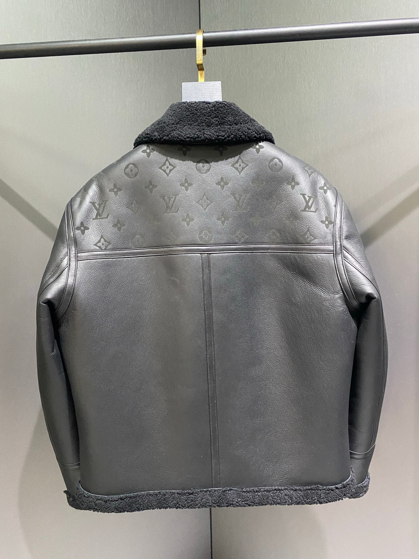 Louis Vuitton Deri Mont