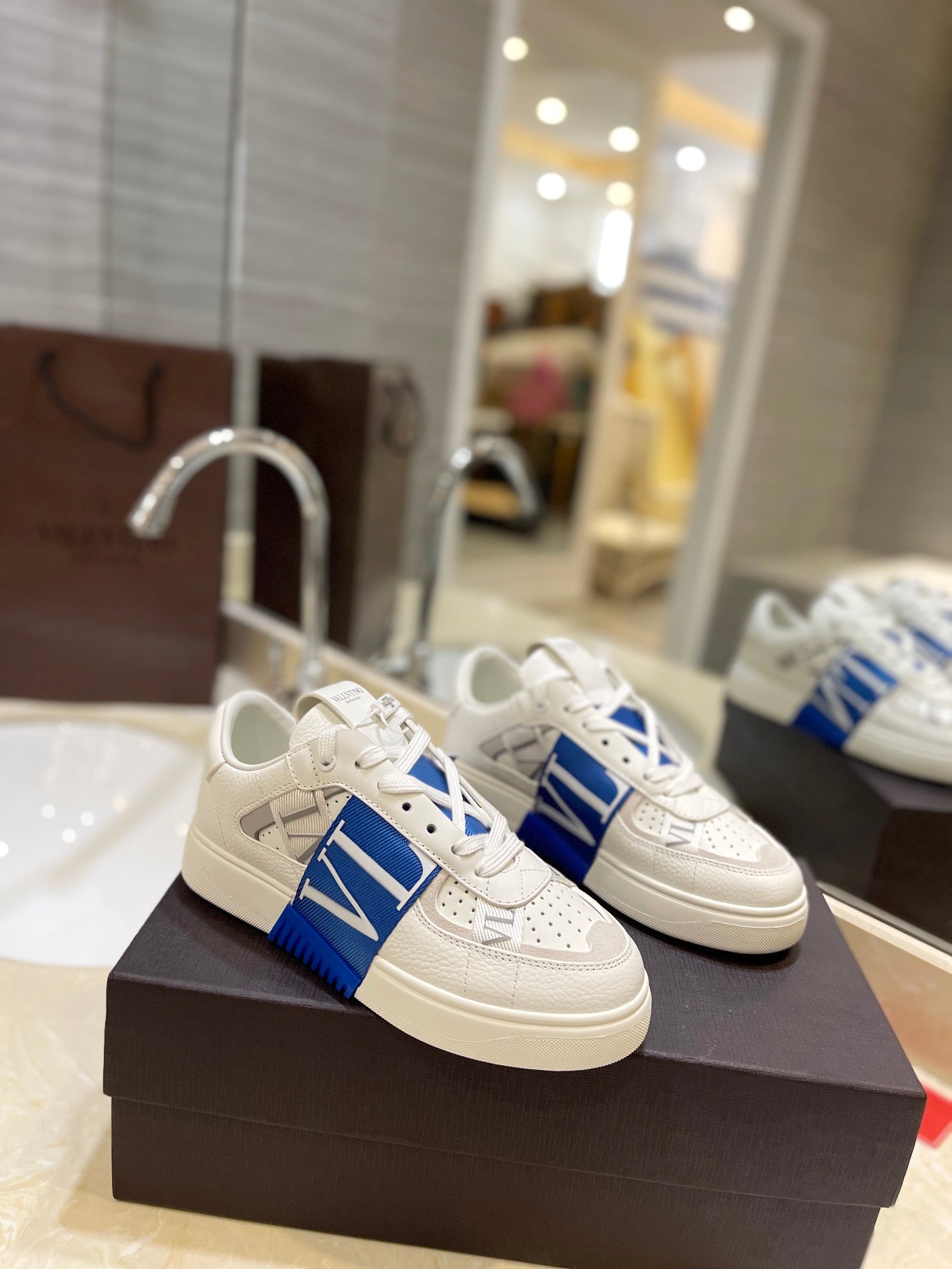 Valentino Sneaker