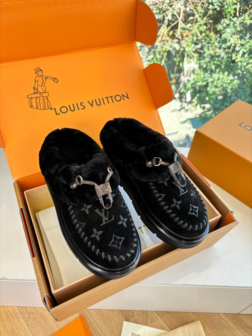 Louis Vuitton Slipper Hemen Teslim İndirimli