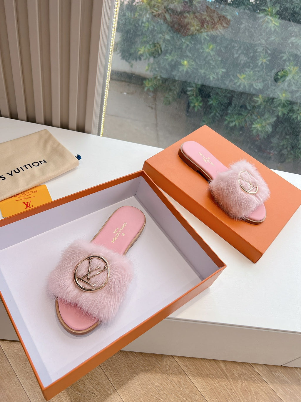 Louis Vuitton Slipper