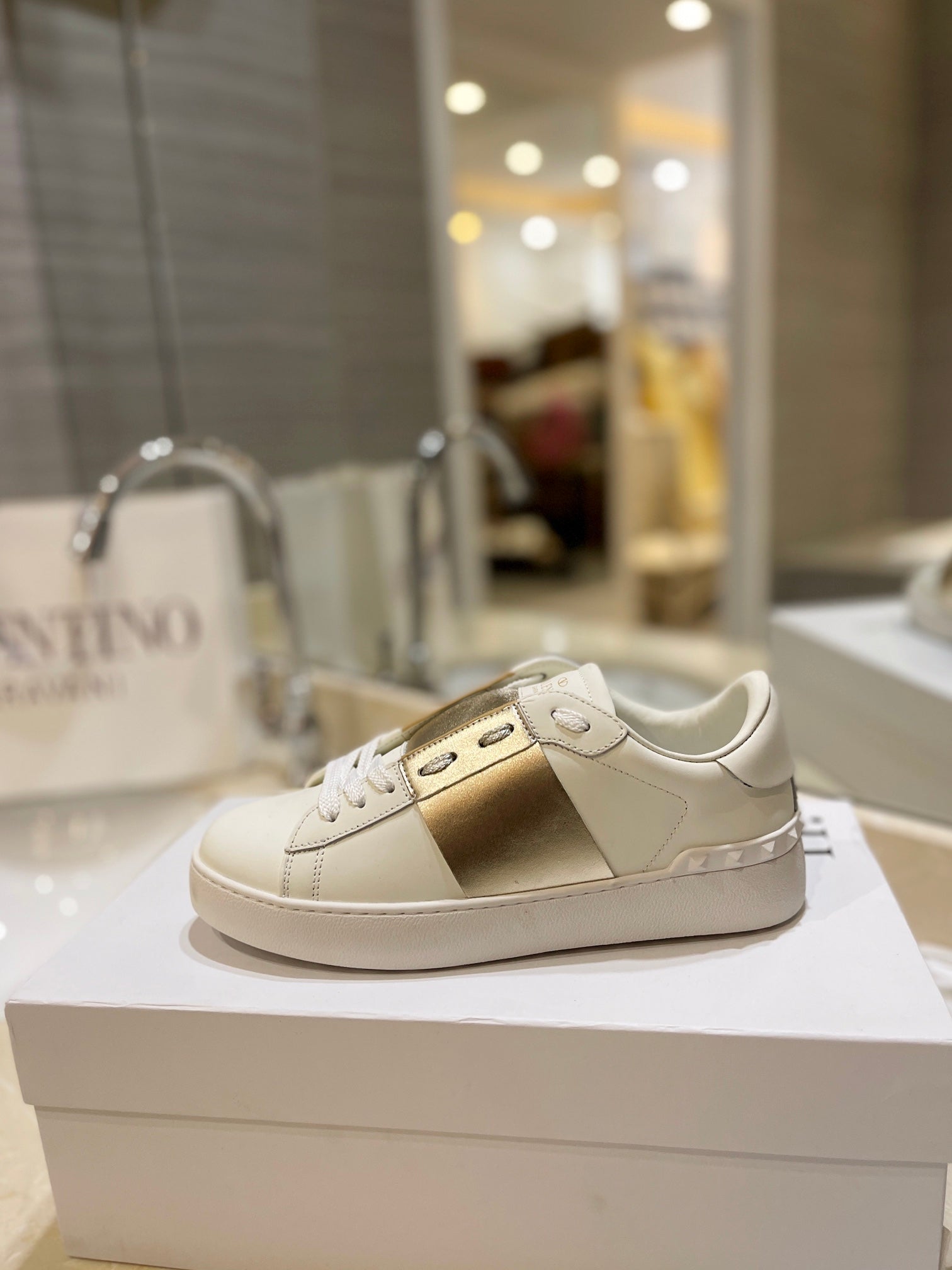 Valentino Sneaker