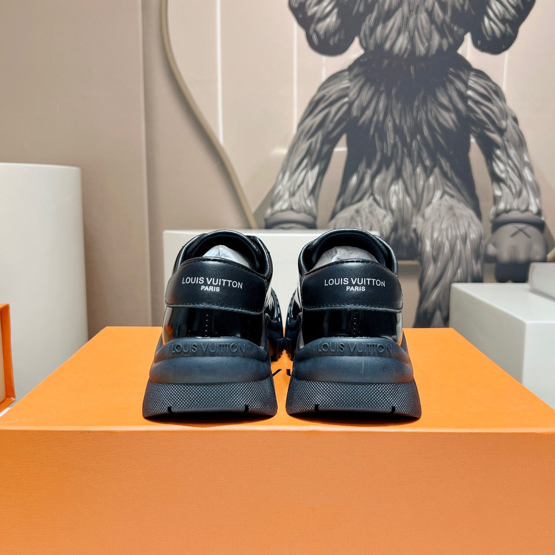 Louis Vuitton Sneaker