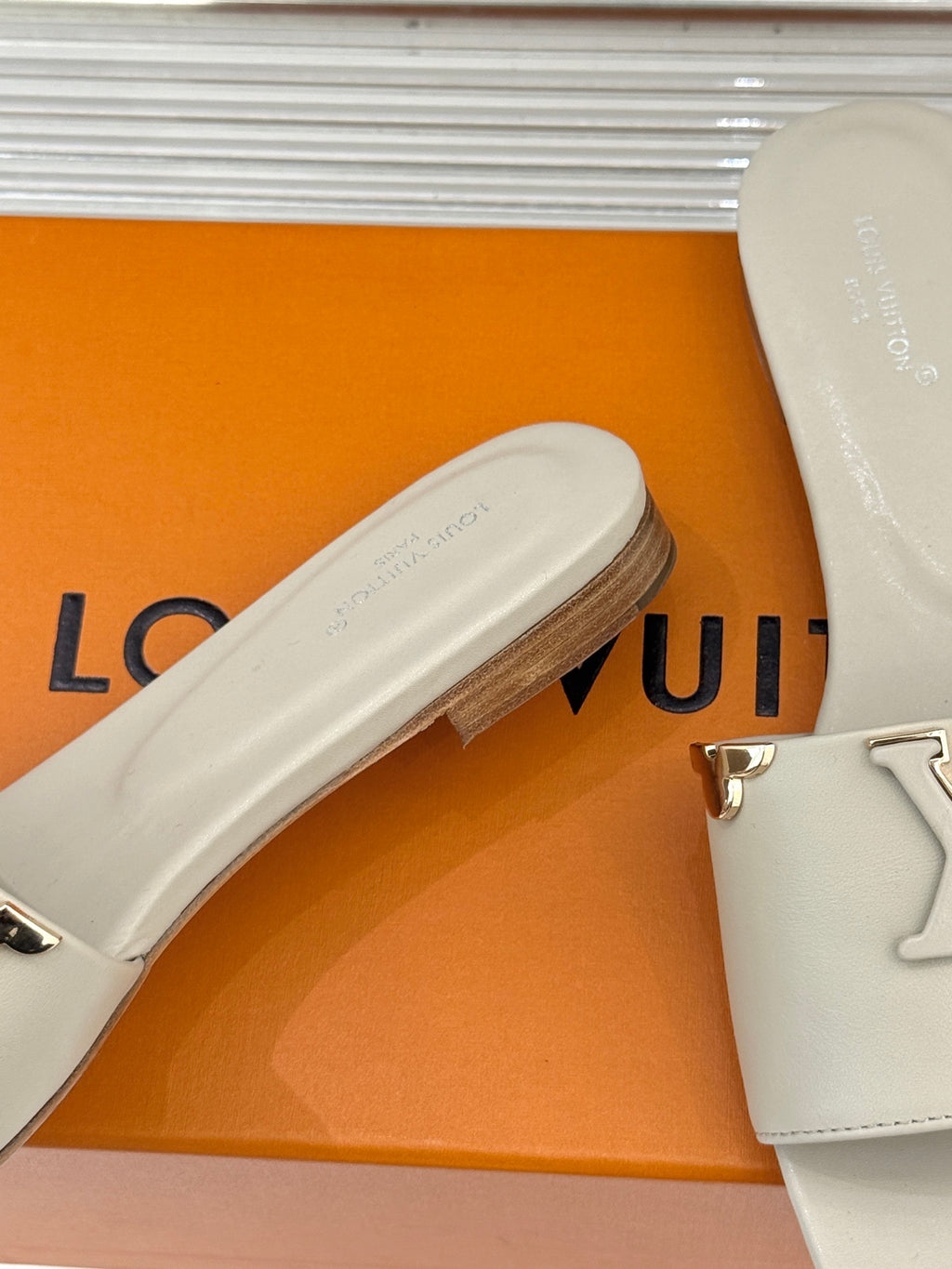 Louis Vuitton Slipper