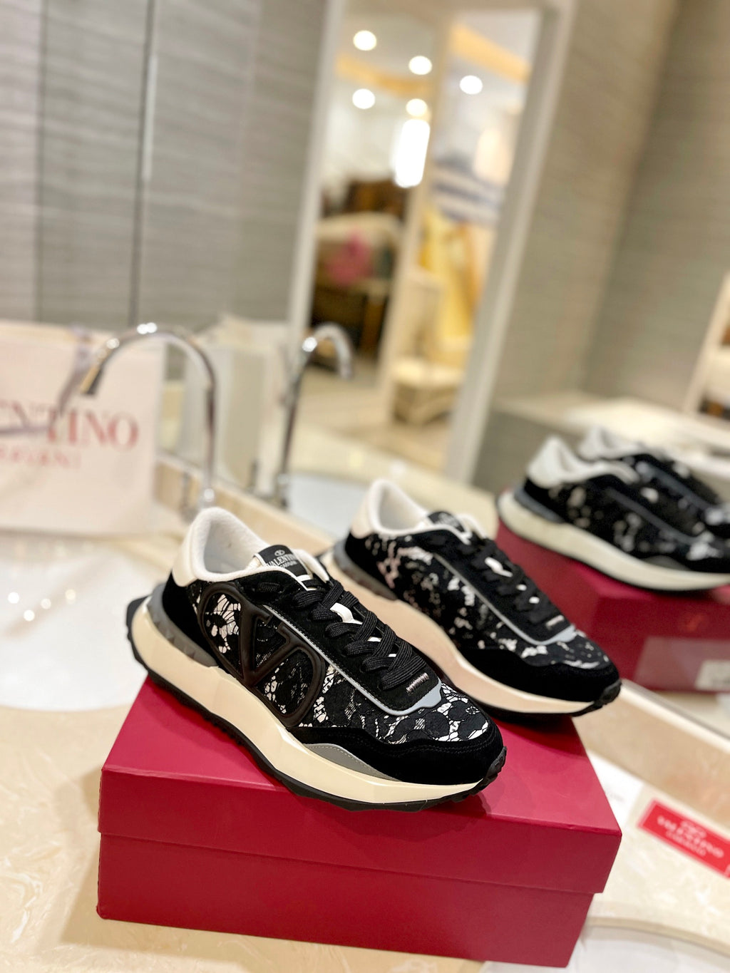 Valentino Sneaker