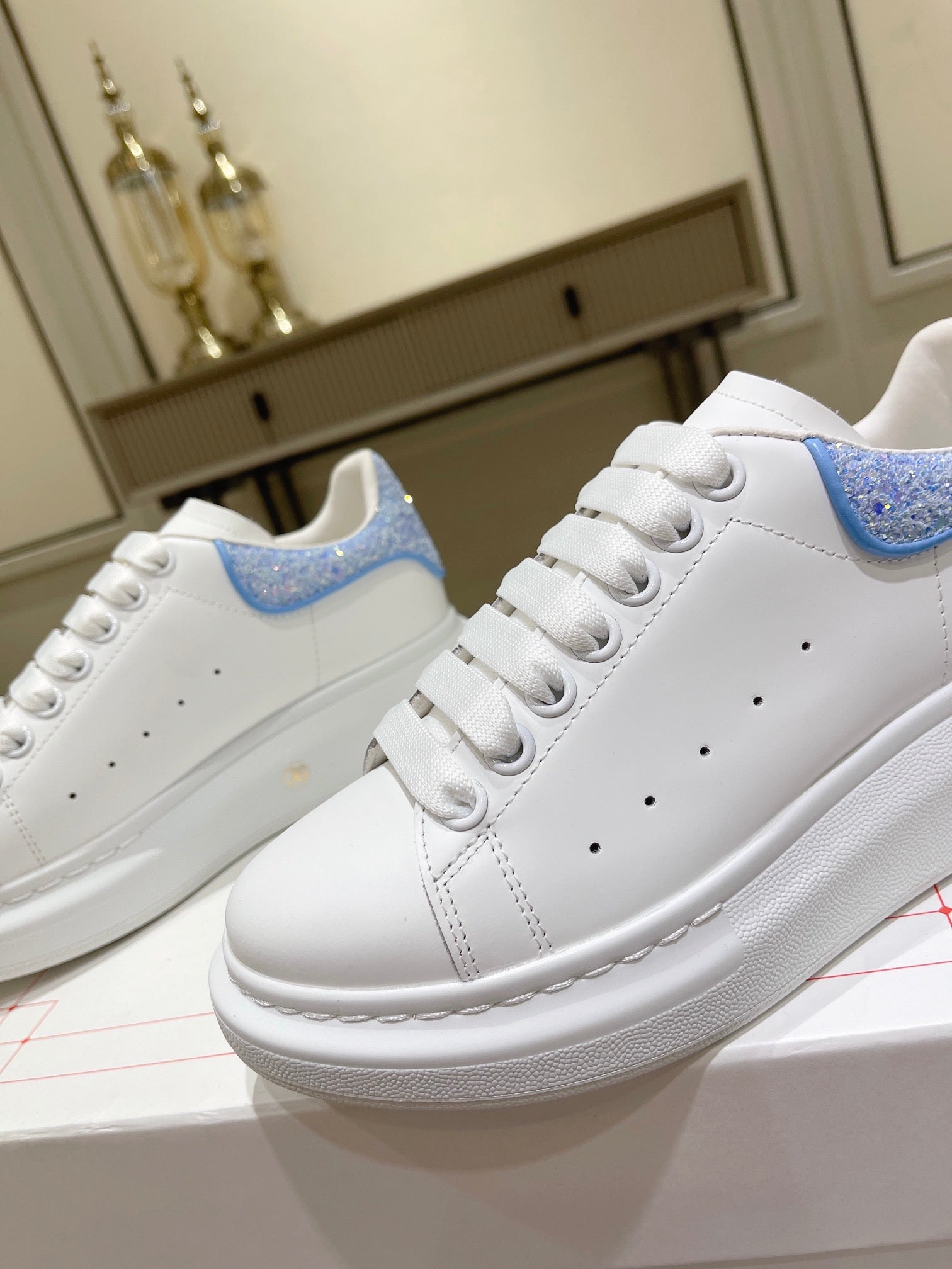 Alexander McQueen Sneaker