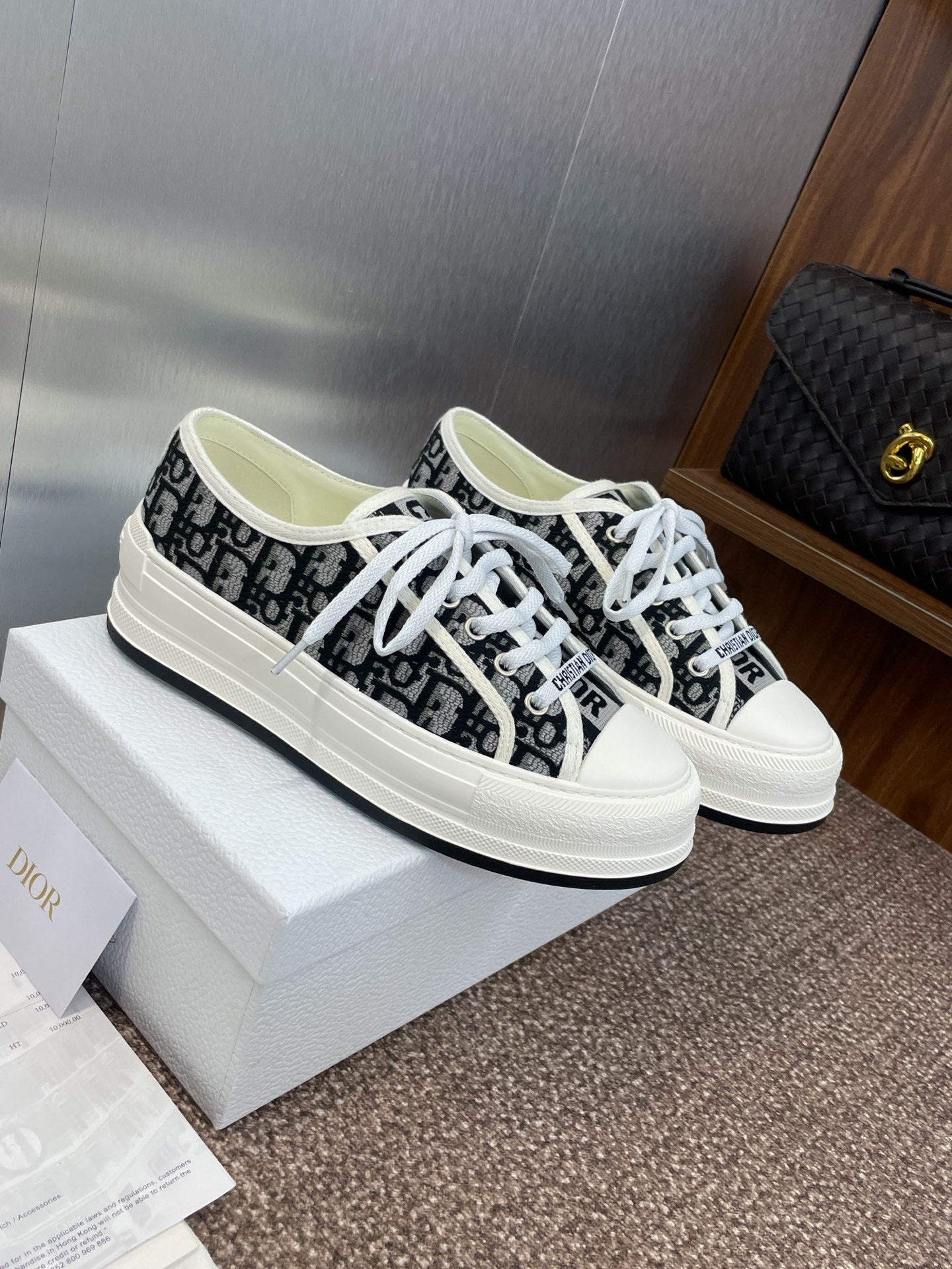 Dior Sneaker