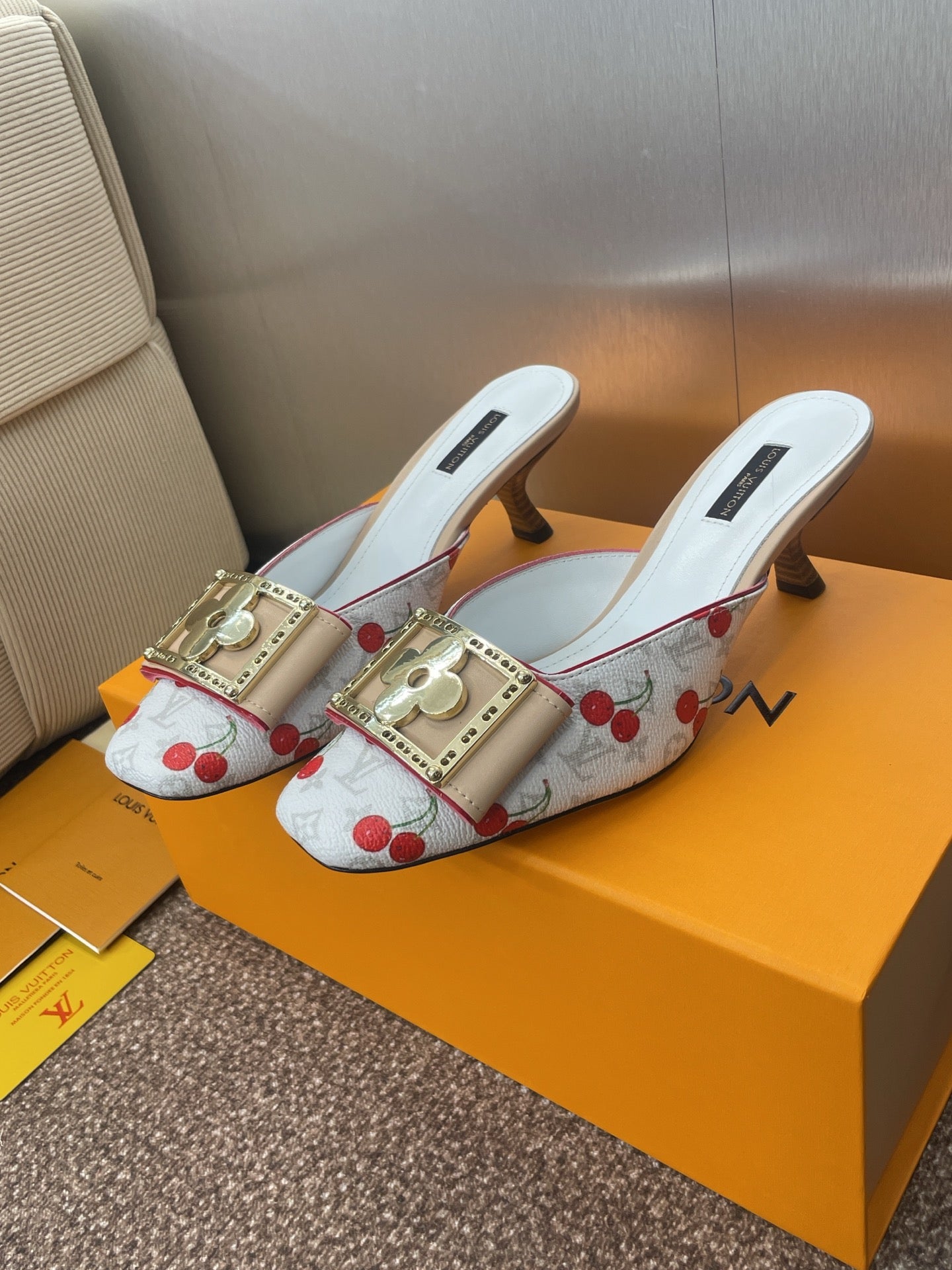 Louis Vuitton Topuklu