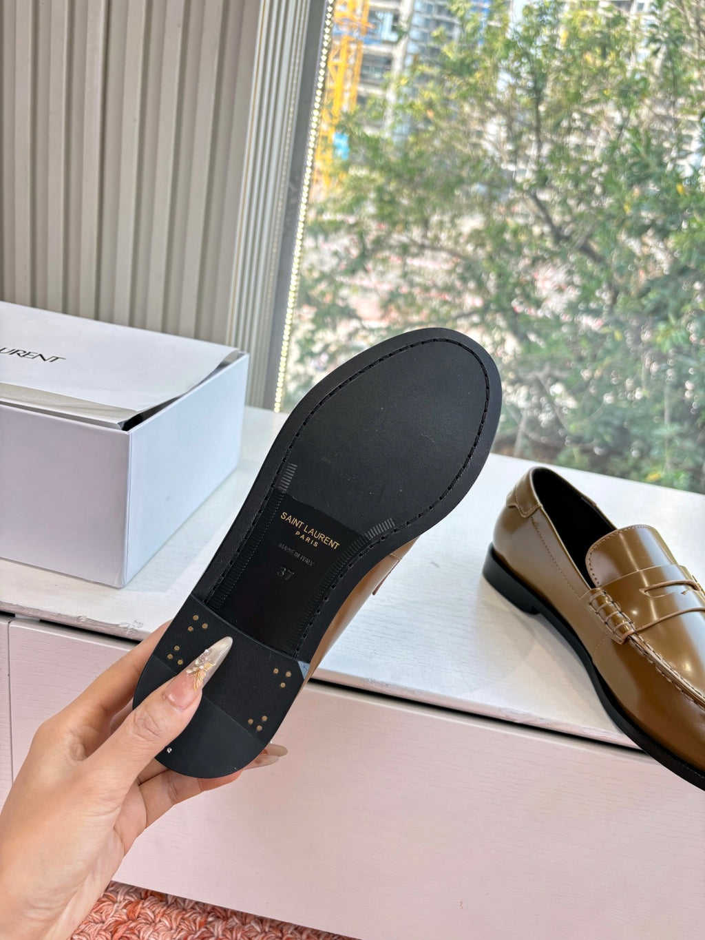 Yves Saint Laurent Loafer