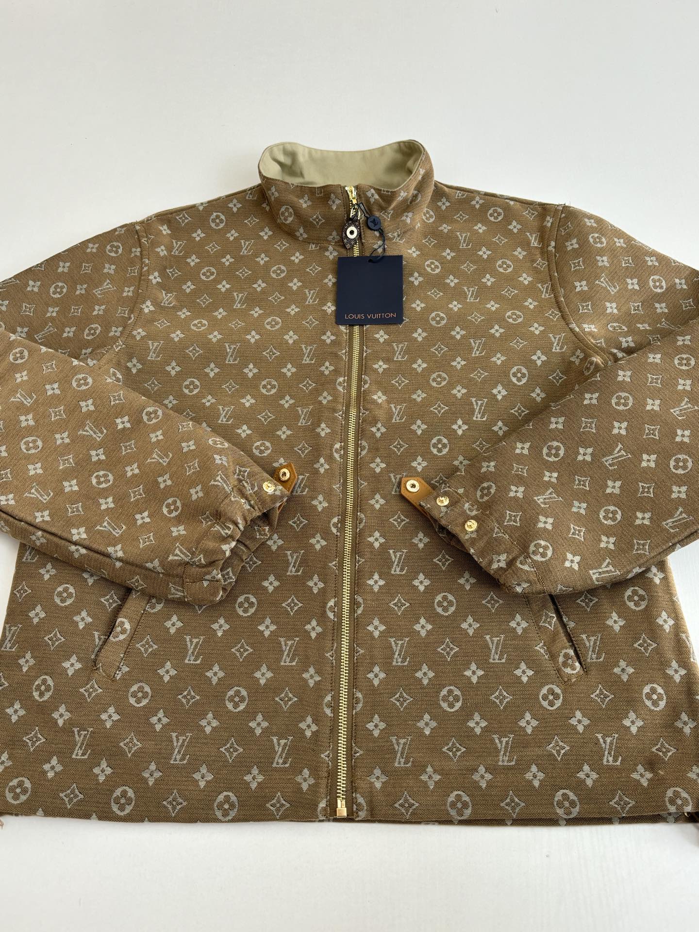 Louis Vuitton Mont