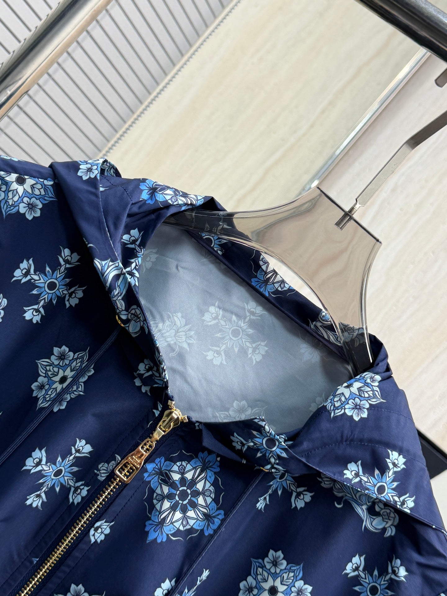 Louis Vuitton İnce Mont