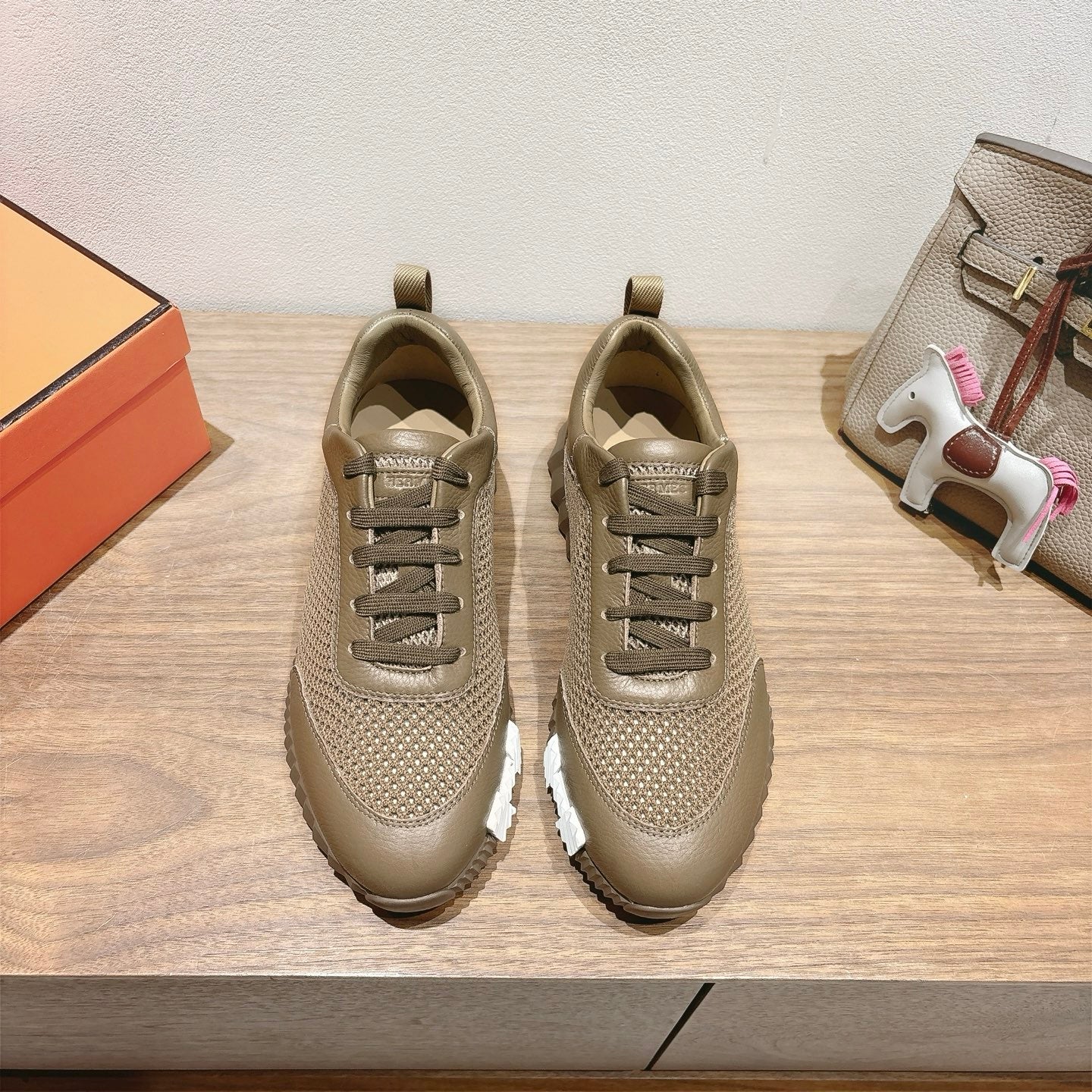 Hermes Sneaker
