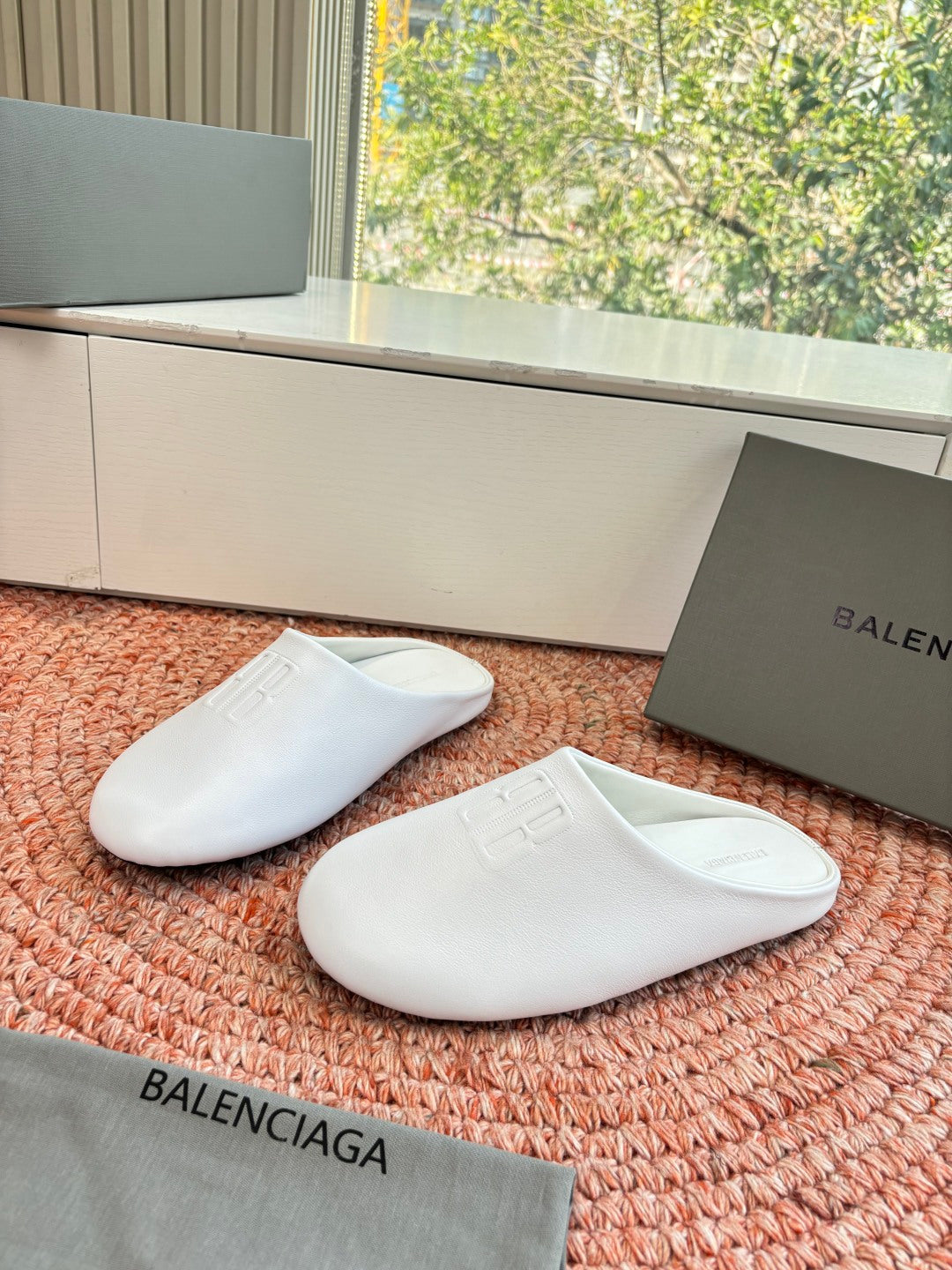 Balenciaga Slipper