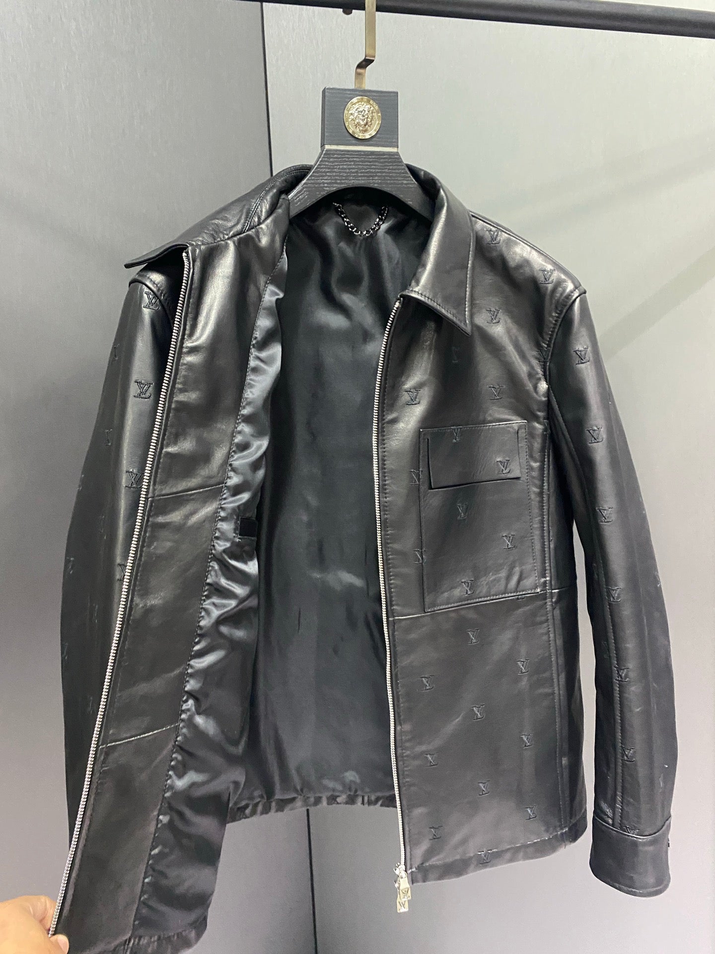 Louis Vuitton Deri Mont