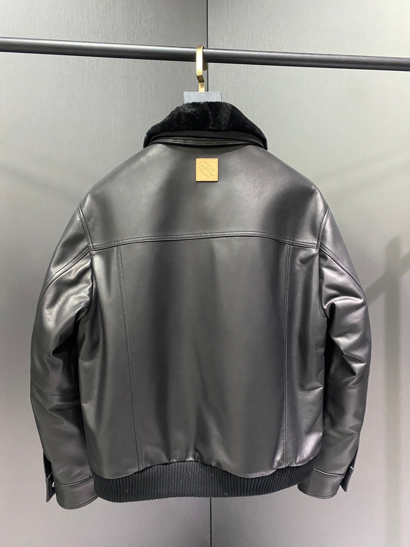 Louis Vuitton Deri Mont