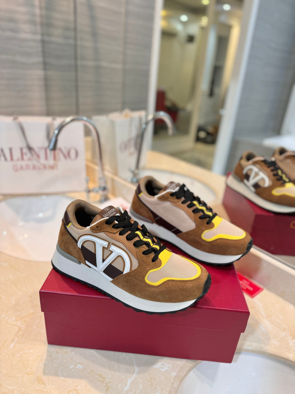 Valentino Sneaker