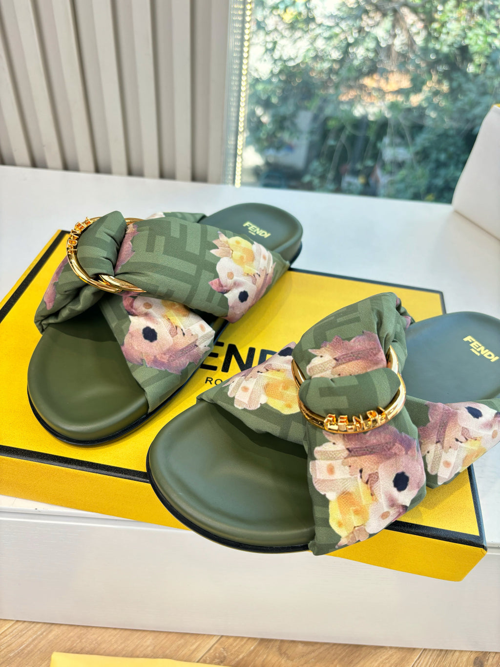 Fendi Slipper