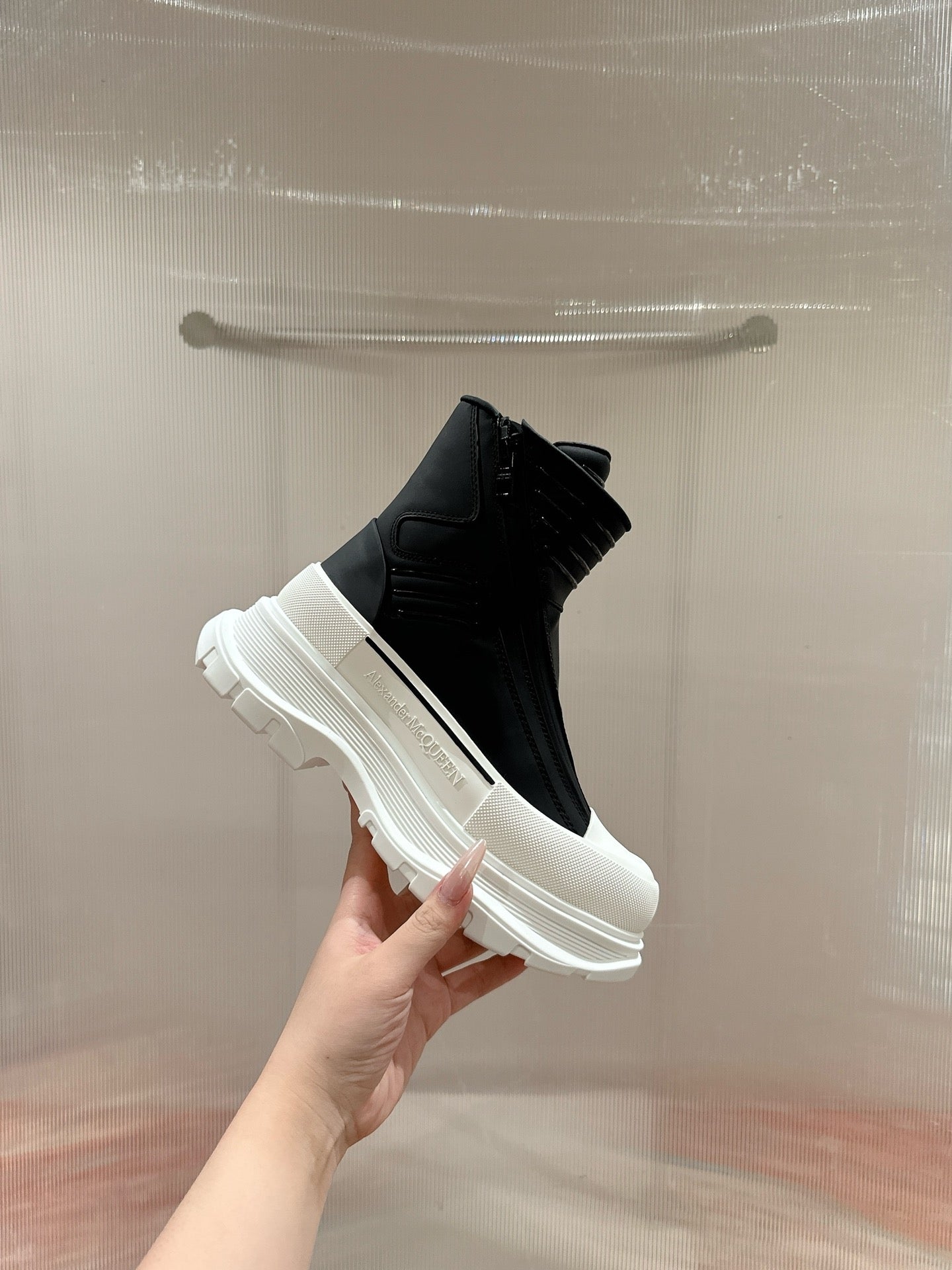 Alexander McQueen Bot