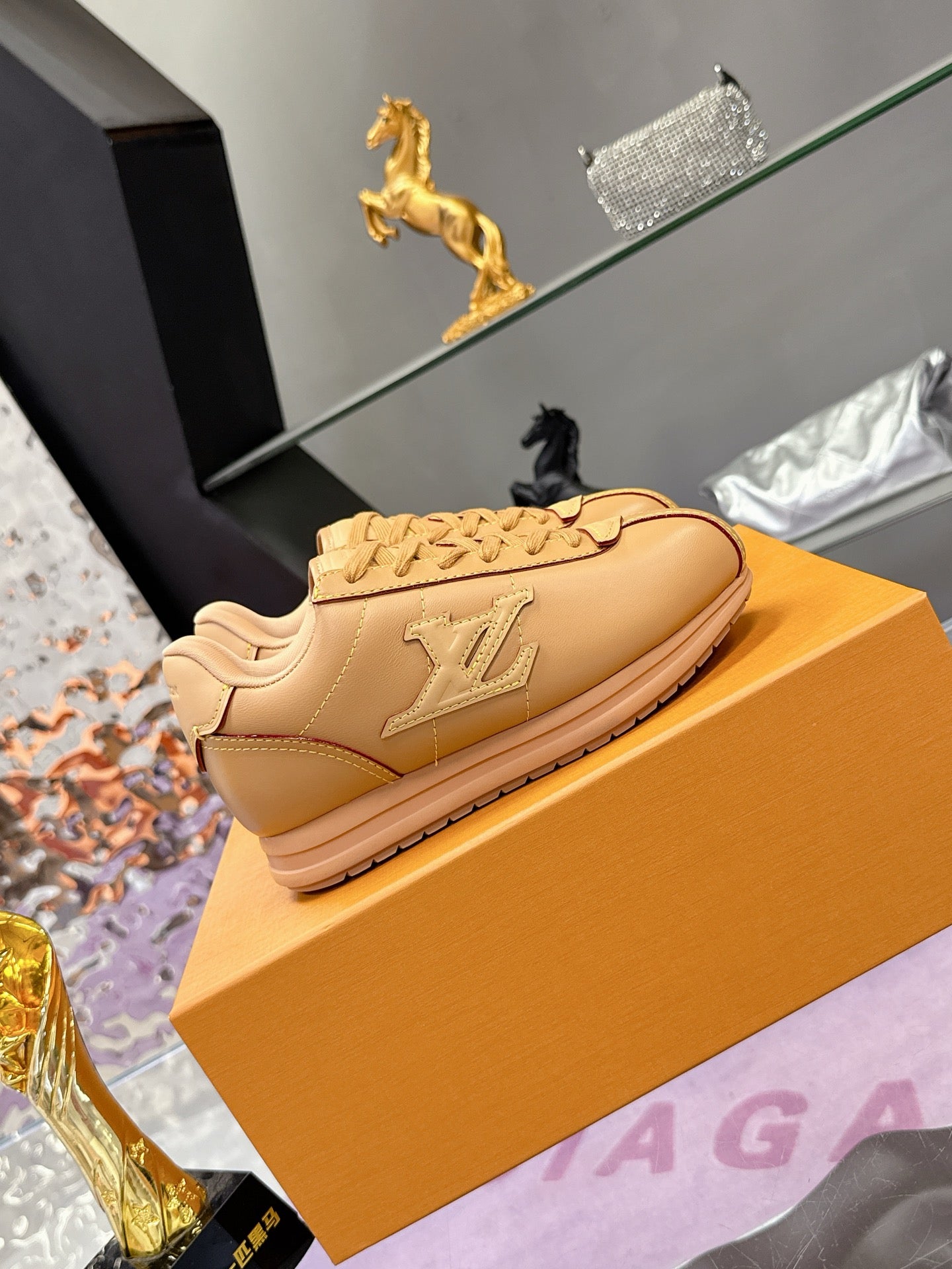 Louis Vuitton Sneaker