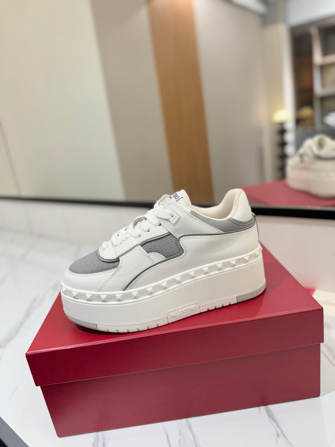 Valentino Sneaker