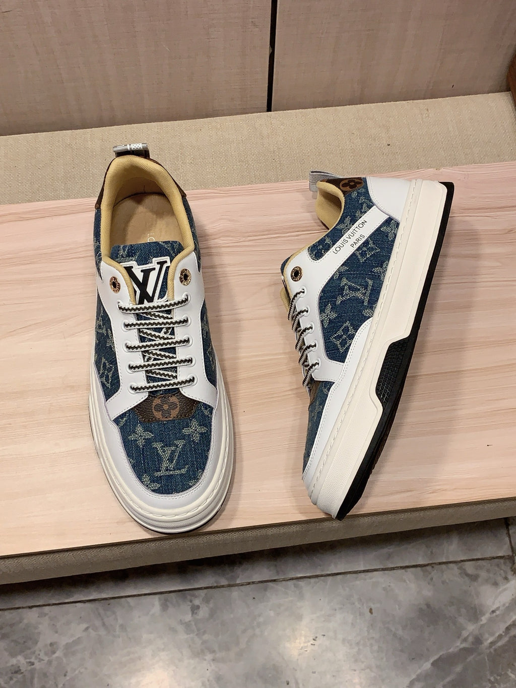 Louis Vuitton Sneaker