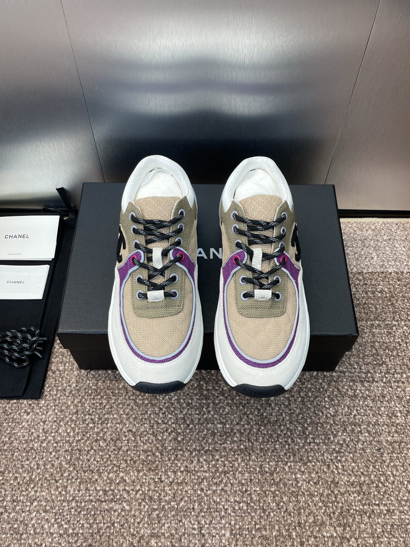 Chanel sneaker