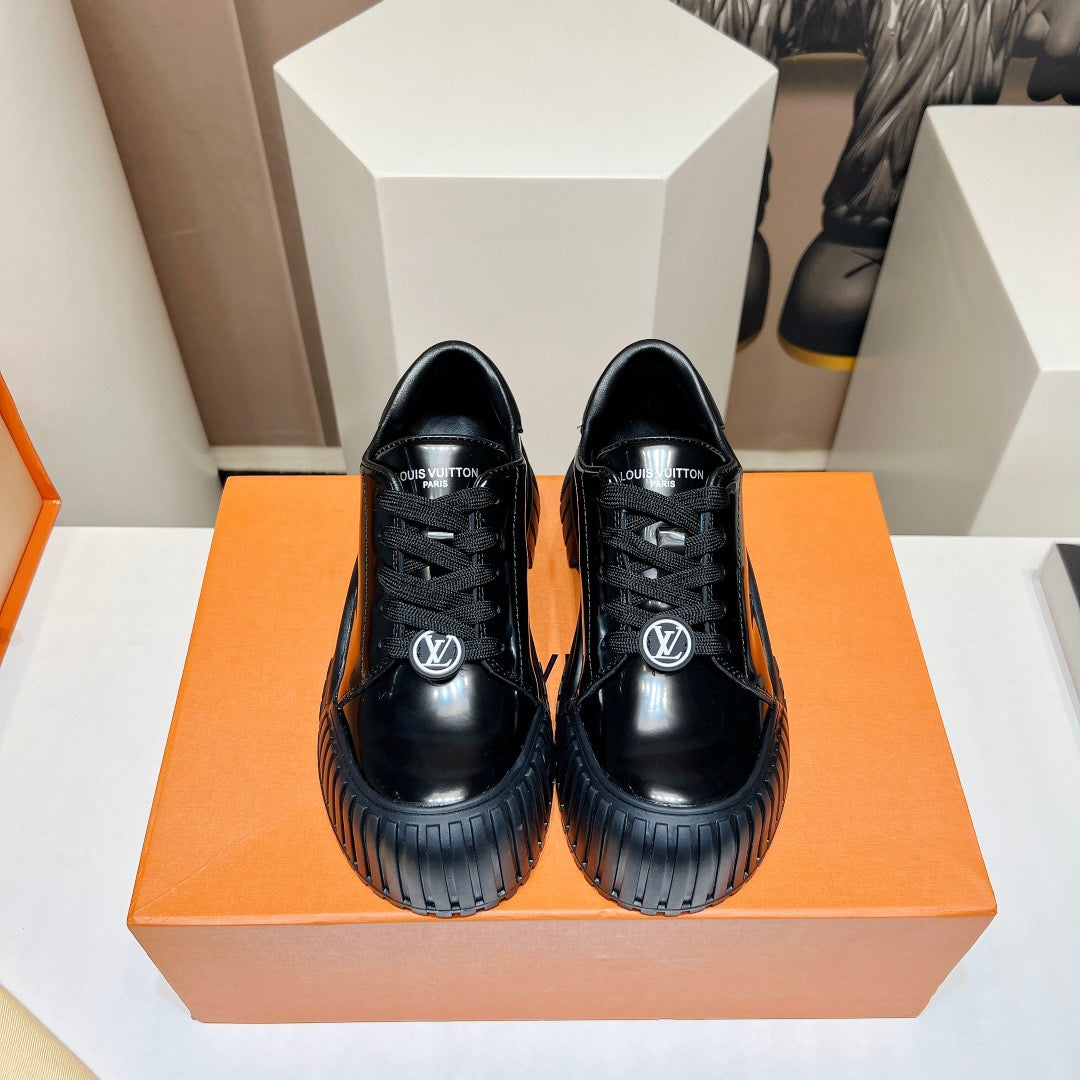 Louis Vuitton Sneaker