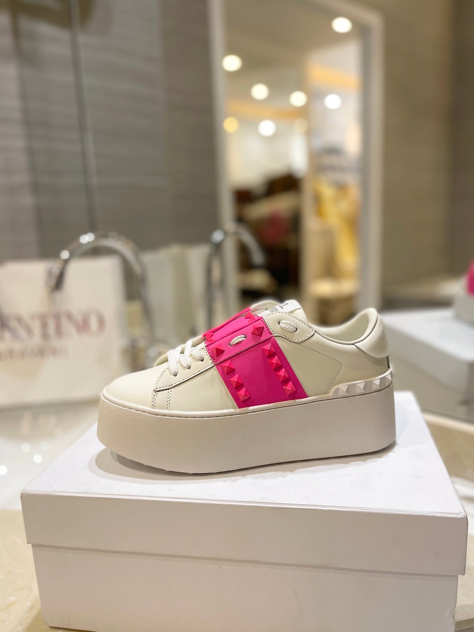 Valentino Sneaker