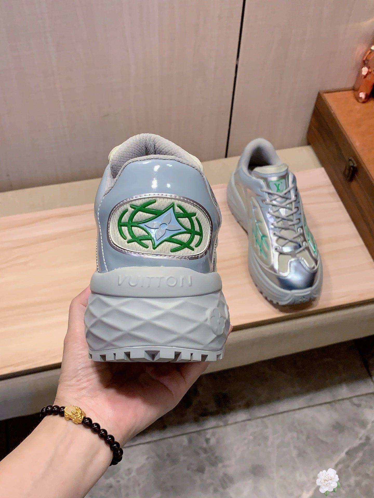 Louis Vuitton Sneaker